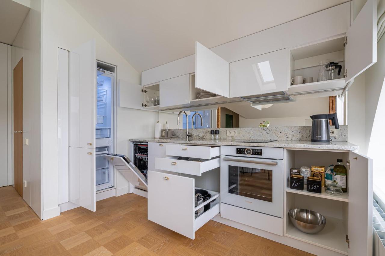 Bright Designer Apartment In City Centre 里加 外观 照片